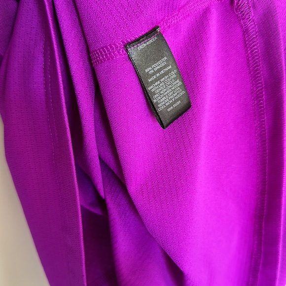 Express EXP CORE Performance Long Sleeve Tee - XS - Picture 11 of 11